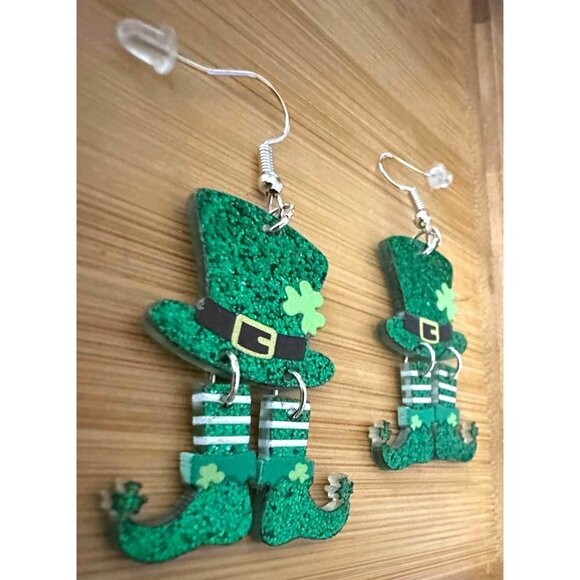 St Patricks Day Earrings Dangling Wiggly Legs Leprechaun Hat Festive Par… - Picture 10 of 12